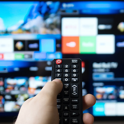 Alasan Mengapa Anda Perlu Beralih Menggunakan Smart TV