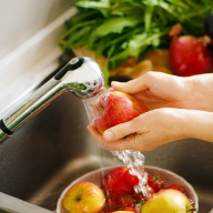 Cara Mencuci Buah yang Benar agar Tahan Lama