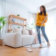 Biar Bersih-Bersih Rumah Nggak Males Lagi, Pakai Peralatan Rumah Ini!